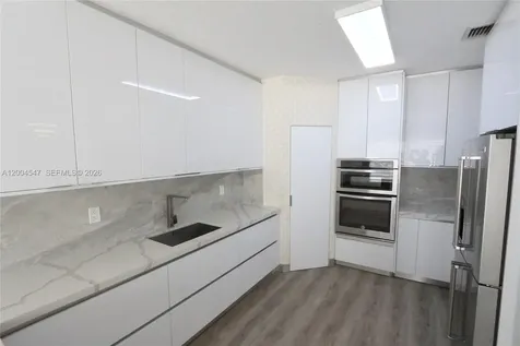 7392 NW 112th Court Doral FL 33178