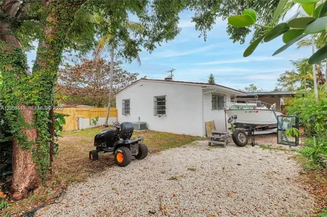 14601 NW 10th Avenue Miami FL 33168
