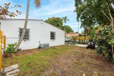 14601 NW 10th Avenue Miami FL 33168