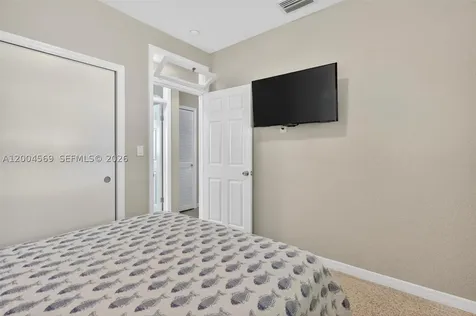 8 Ocean View Boulevard Key Largo FL 33037