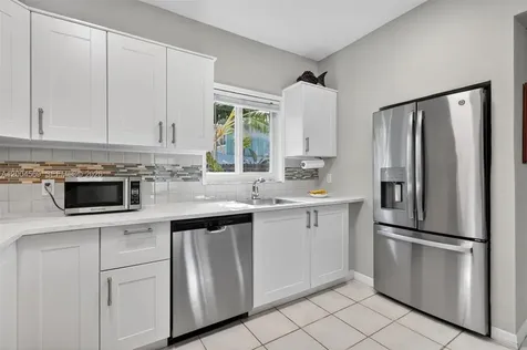 8 Ocean View Boulevard Key Largo FL 33037
