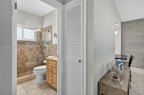 8 Ocean View Boulevard Key Largo FL 33037