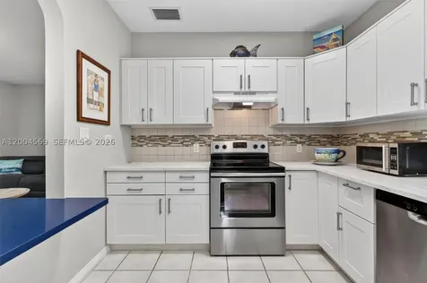 8 Ocean View Boulevard Key Largo FL 33037