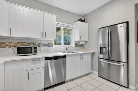 8 Ocean View Boulevard Key Largo FL 33037