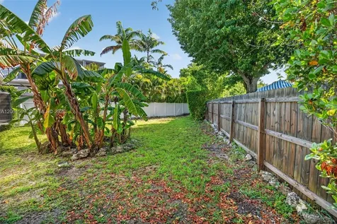 8 Ocean View Boulevard Key Largo FL 33037