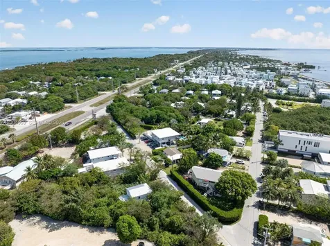 8 Ocean View Boulevard Key Largo FL 33037