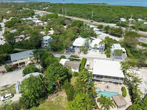 8 Ocean View Boulevard Key Largo FL 33037