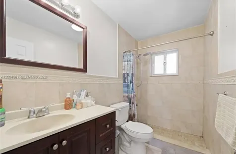 440 E 23rd Street Hialeah FL 33013