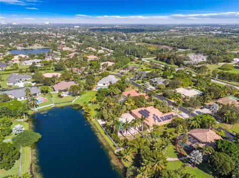 2161 SW 131st Terrace Davie FL 33325