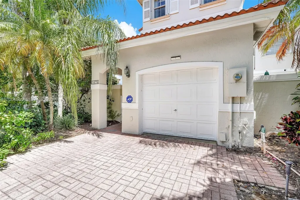 1675 Yellowheart Way Hollywood FL 33019