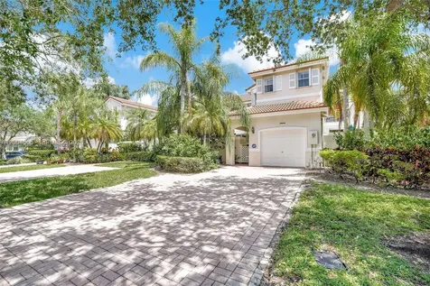 Hollywood FL 33019