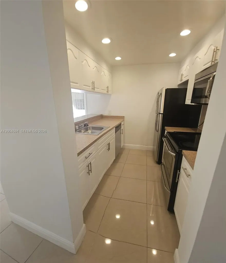 8160 Geneva Court Doral FL 33166