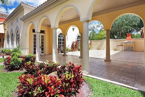 8160 Geneva Court Doral FL 33166