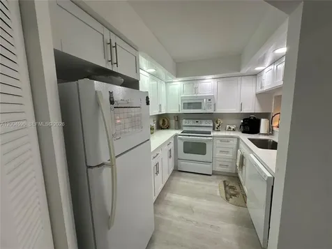 12650 SW 6th Street Pembroke Pines FL 33027