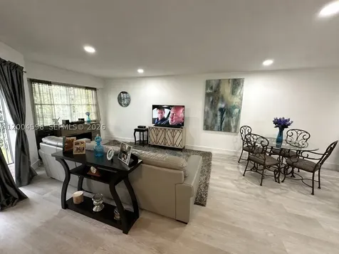 12650 SW 6th Street Pembroke Pines FL 33027