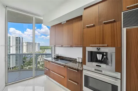 15811 Collins Avenue Sunny Isles Beach FL 33160
