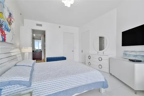 15811 Collins Avenue Sunny Isles Beach FL 33160
