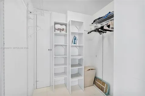 15811 Collins Avenue Sunny Isles Beach FL 33160