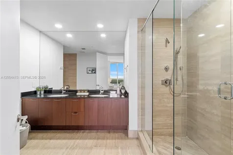 15811 Collins Avenue Sunny Isles Beach FL 33160