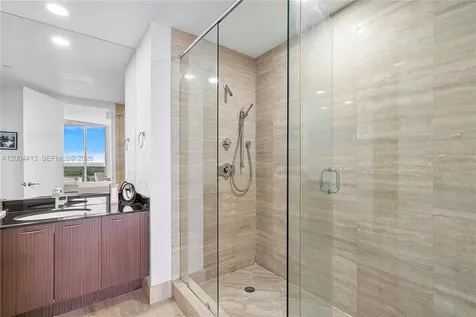 15811 Collins Avenue Sunny Isles Beach FL 33160
