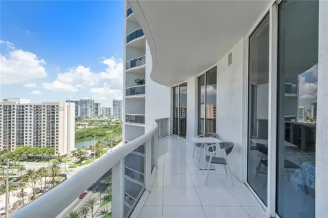 15811 Collins Avenue Sunny Isles Beach FL 33160