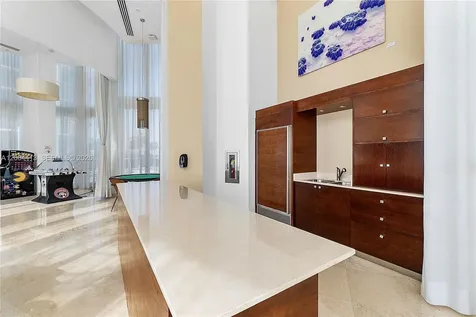 15811 Collins Avenue Sunny Isles Beach FL 33160