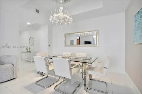 15811 Collins Avenue Sunny Isles Beach FL 33160