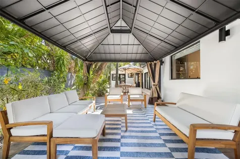 3775 S Le Jeune Road Miami FL 33146