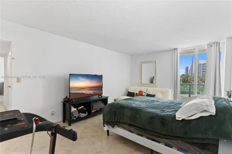 100 Bayview Drive Sunny Isles Beach FL 33160