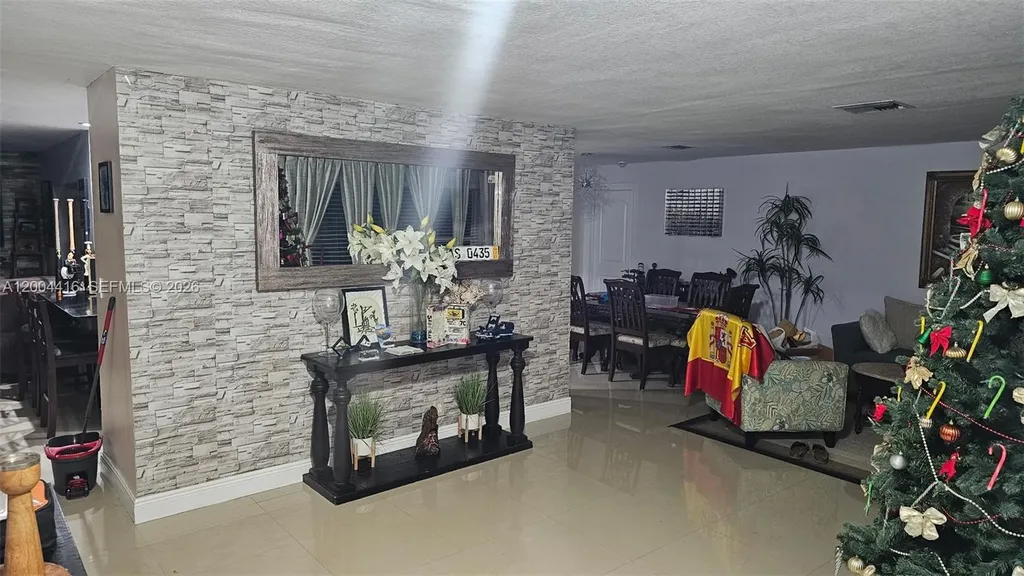 4105 NW 78th Way Coral Springs FL 33065