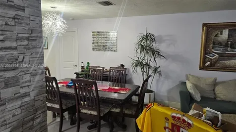 4105 NW 78th Way Coral Springs FL 33065