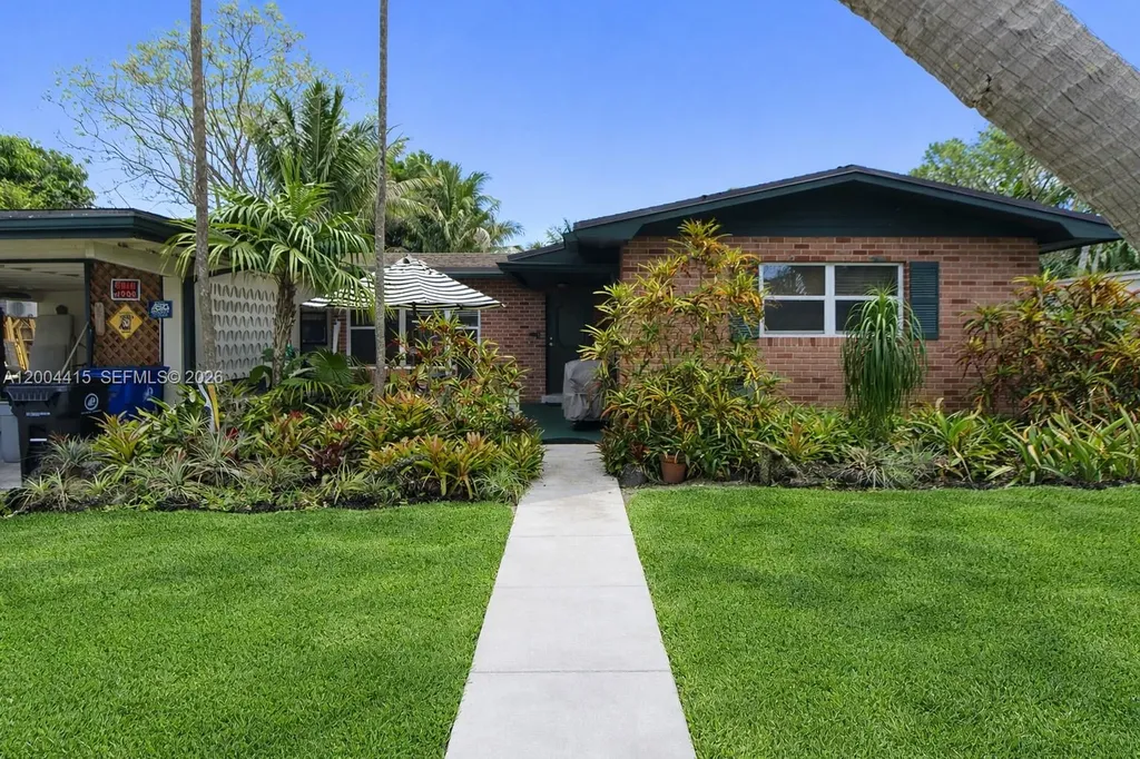 2048 SW 27th Avenue Fort Lauderdale FL 33312
