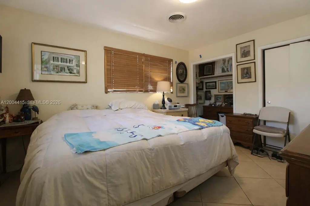 2048 SW 27th Avenue Fort Lauderdale FL 33312