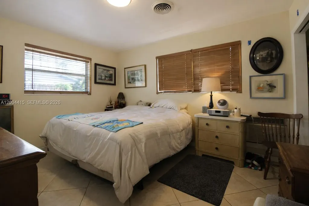 2048 SW 27th Avenue Fort Lauderdale FL 33312