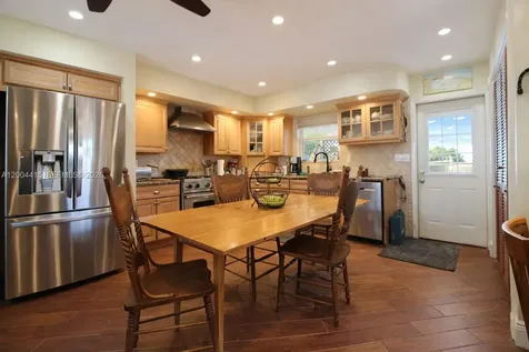 2048 SW 27th Avenue Fort Lauderdale FL 33312