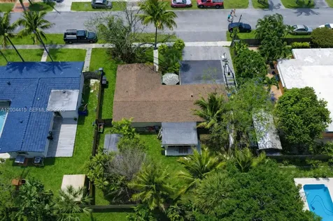 2048 SW 27th Avenue Fort Lauderdale FL 33312