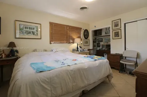 2048 SW 27th Avenue Fort Lauderdale FL 33312