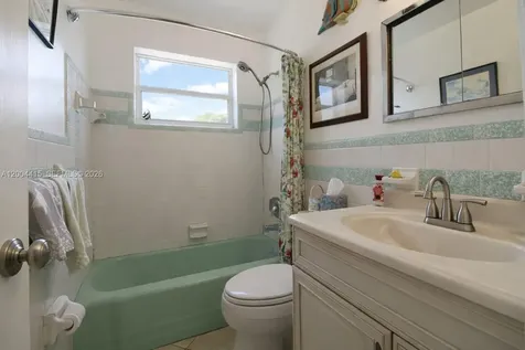 2048 SW 27th Avenue Fort Lauderdale FL 33312