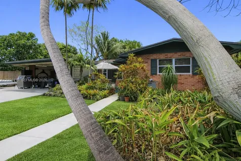 2048 SW 27th Avenue Fort Lauderdale FL 33312