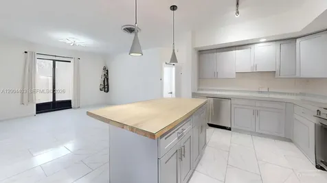 220 SW 8th Avenue Hallandale Beach FL 33009