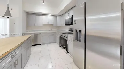 220 SW 8th Avenue Hallandale Beach FL 33009
