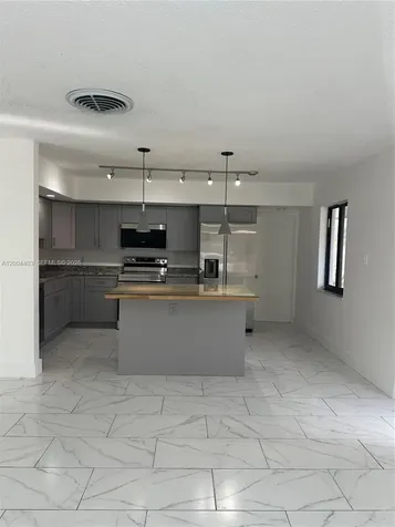 220 SW 8th Avenue Hallandale Beach FL 33009