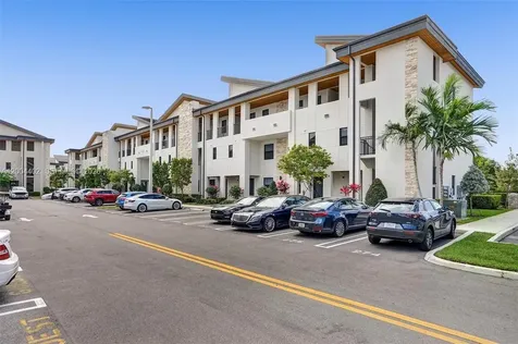 10437 NW 82nd Street Doral FL 33178