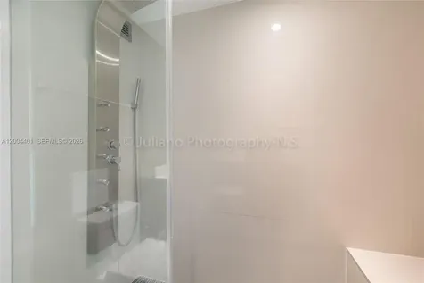 6039 Collins Avenue Miami Beach FL 33140