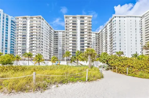 6039 Collins Avenue Miami Beach FL 33140