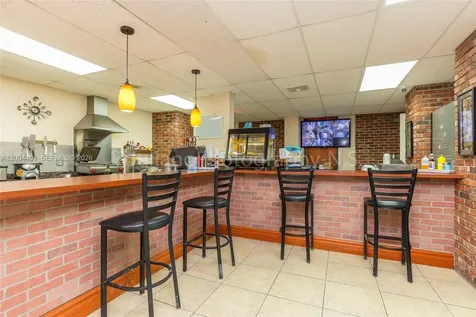 6039 Collins Avenue Miami Beach FL 33140