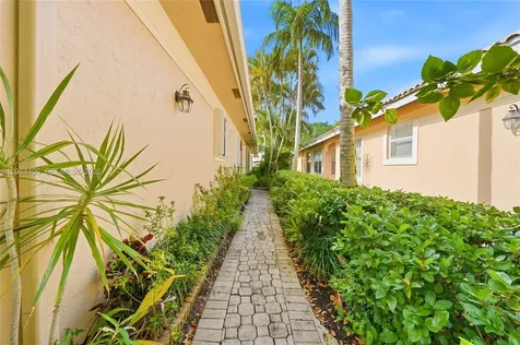 2513 Coral Trace Place Delray Beach FL 33445