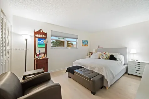 424 SE 10th Street Dania Beach FL 33004