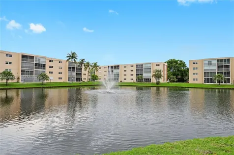 424 SE 10th Street Dania Beach FL 33004
