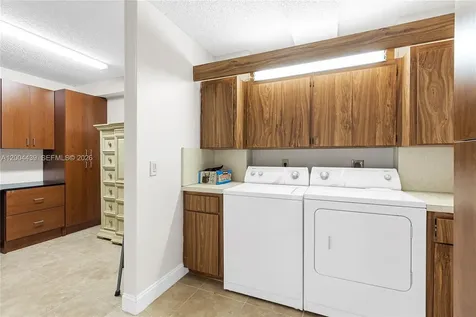 1524 Whitehall Drive Davie FL 33324